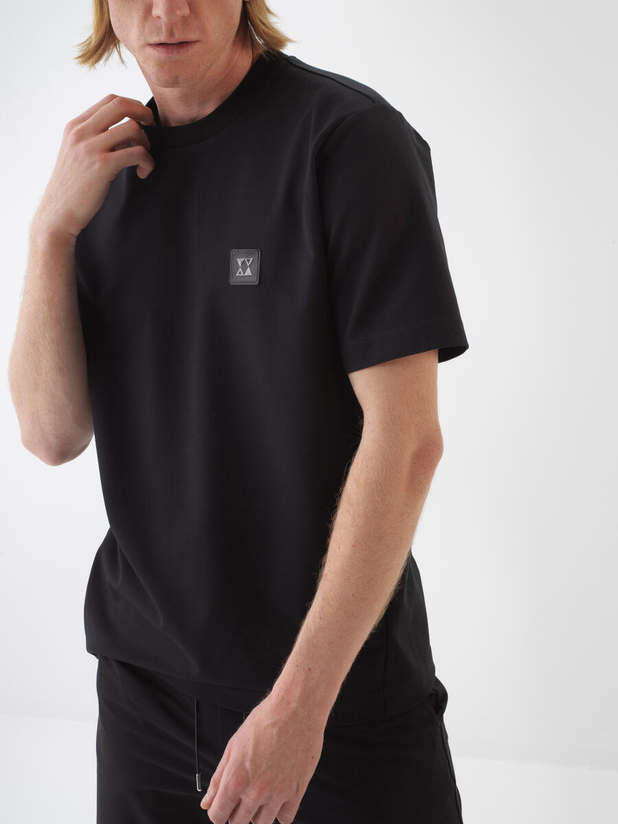 Siyah Regular Fit Pamuklu Tişört
