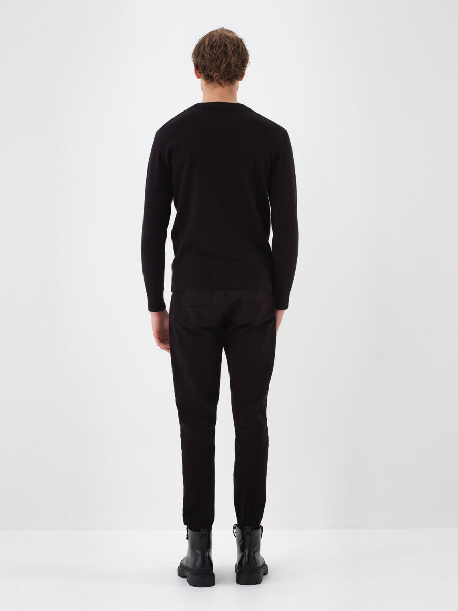 Wool Crew Neck Basic Sweater - 12