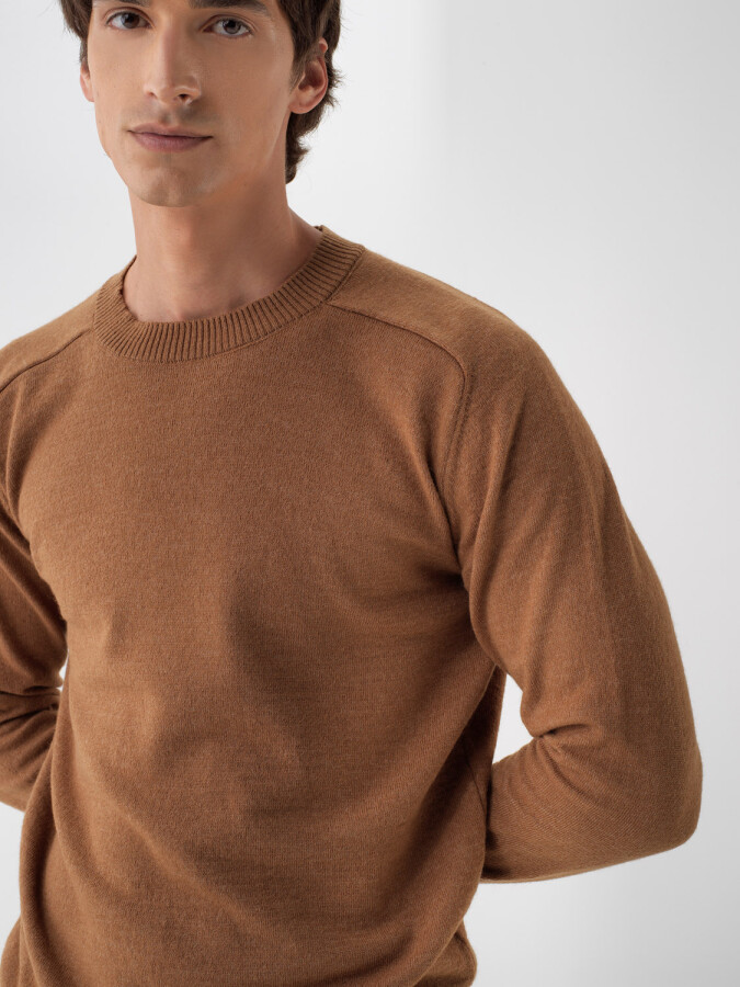 Wool Crew Neck Basic Sweater Camel