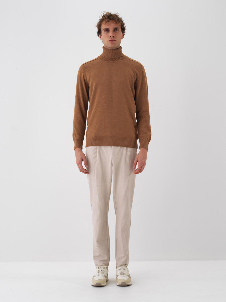 Wool Turtleneck Basic Sweater - 22