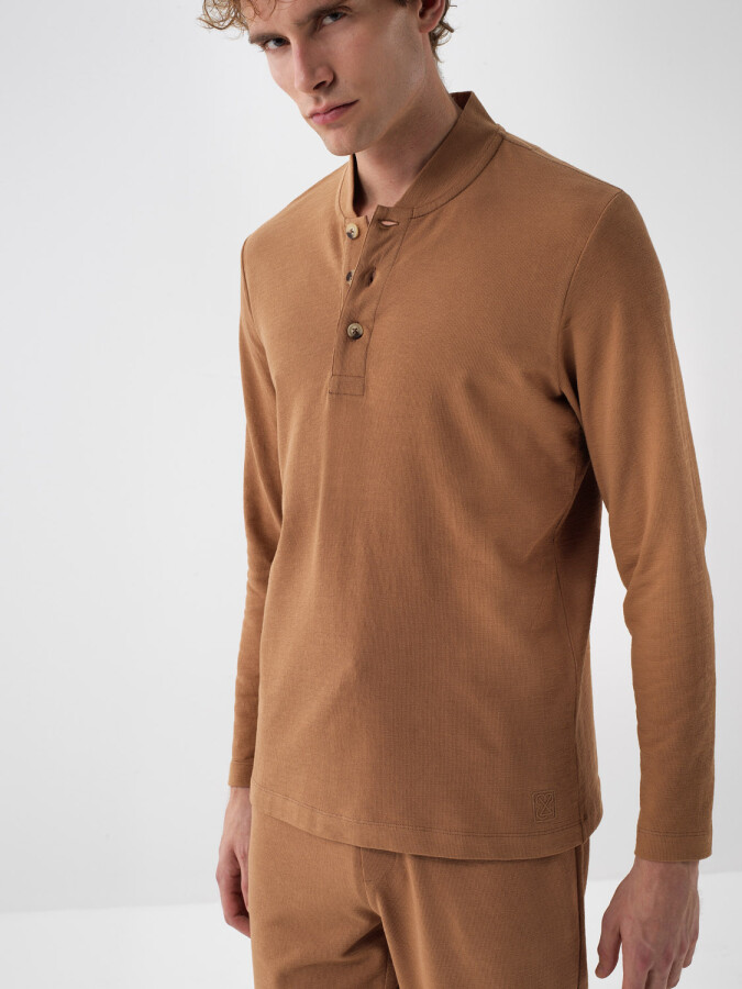 100% Cotton Stand Collar Basic T-Shirt Camel