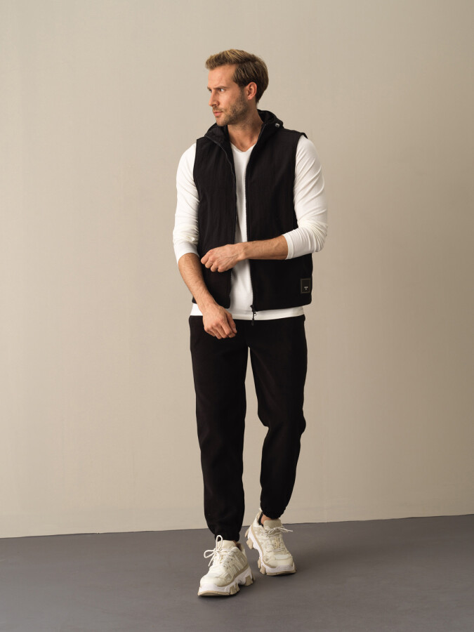 Regular Fit Garnished Polar Vest - XINT (1)