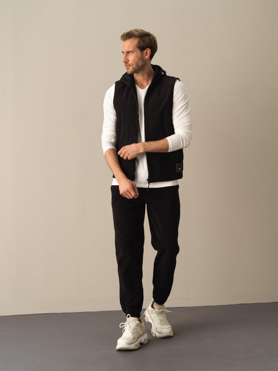 Regular Fit Garnished Polar Vest - 2