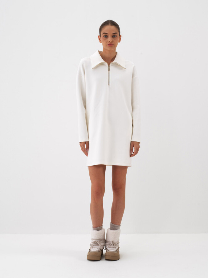 Oversized Plain Dress - Xint (1)