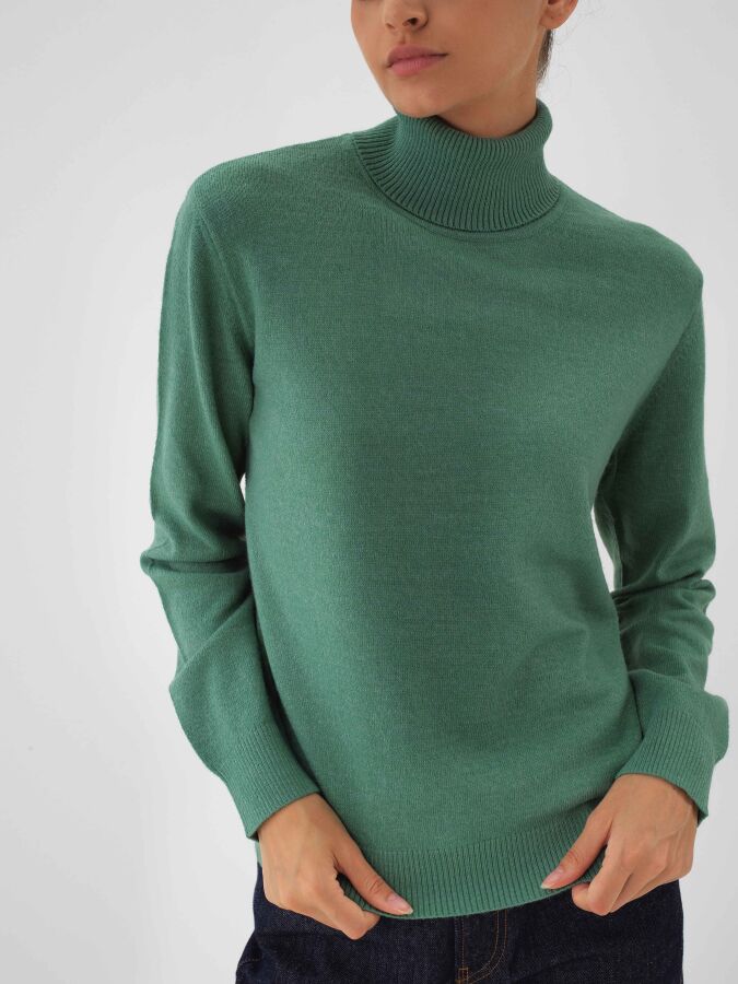 Wool Basic Turtleneck Sweater Green