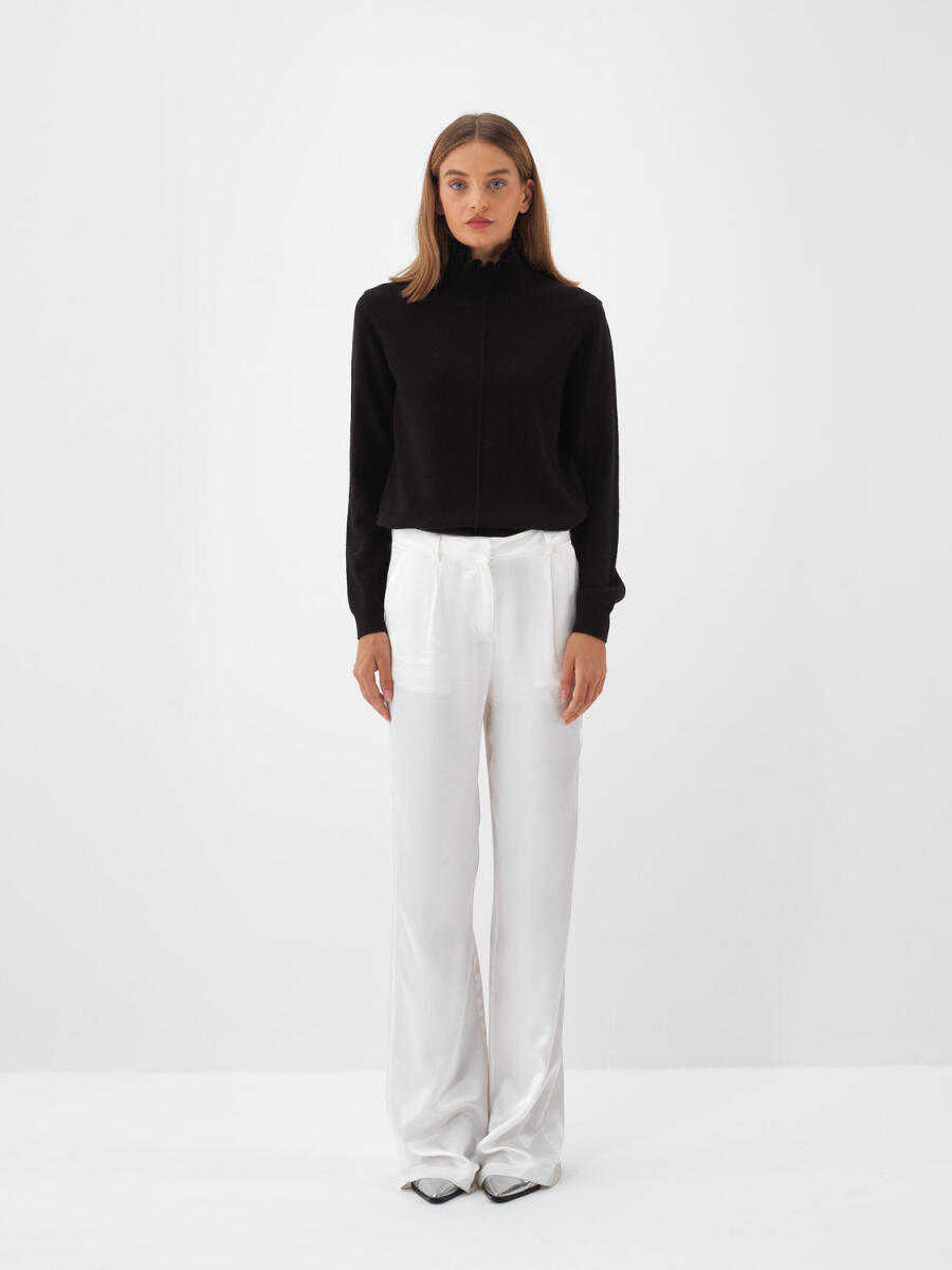 Wool Plain Turtleneck Sweater - 17