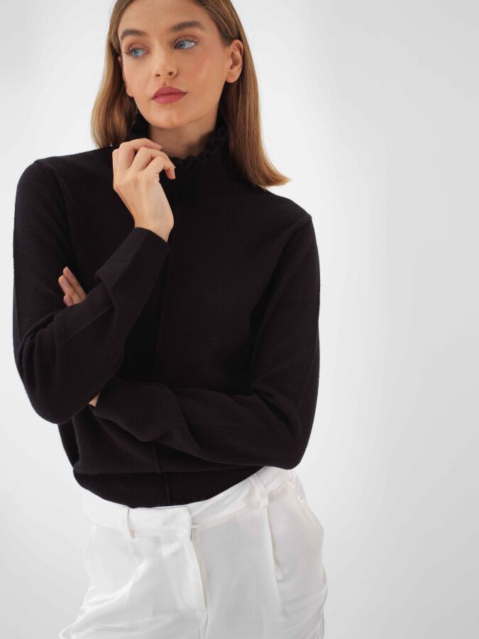 Wool Plain Turtleneck Sweater Black