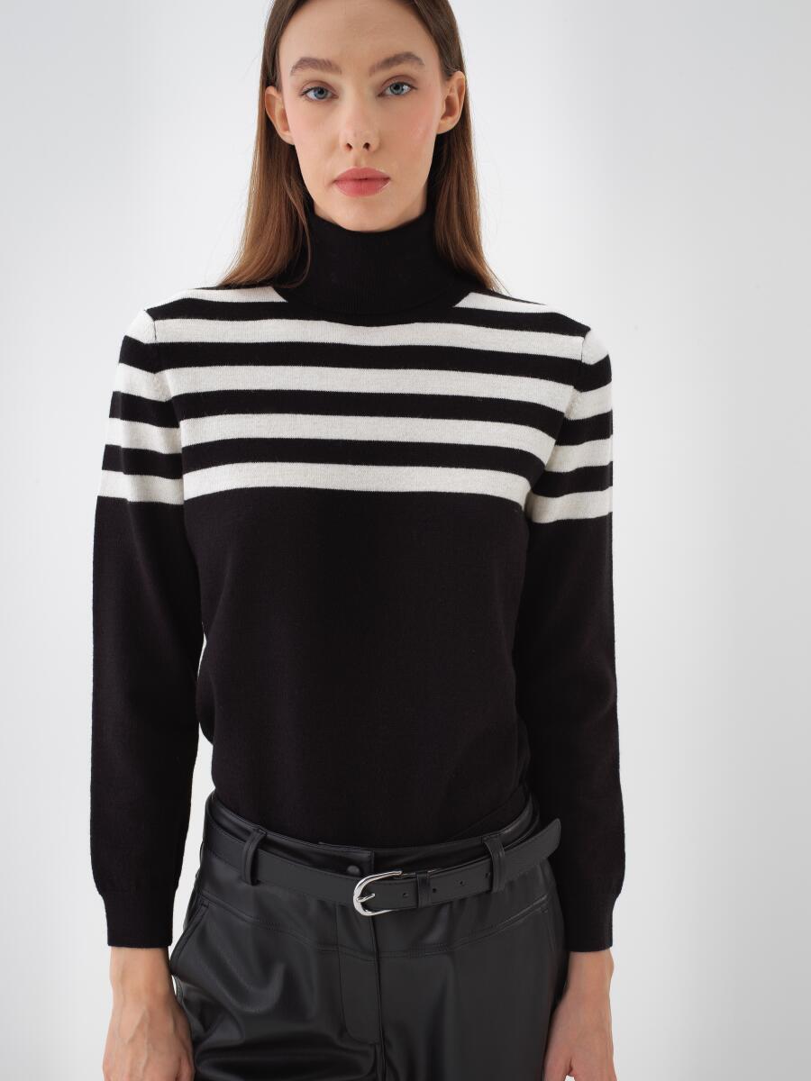 Wool Striped Turtleneck Sweater - 11