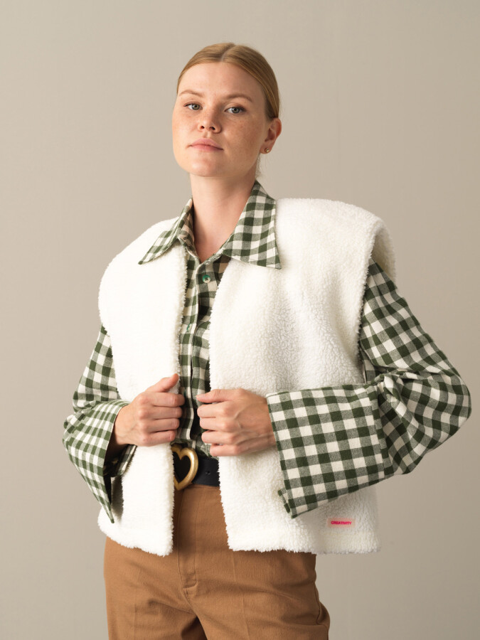 Oversized Lamb Vest - XINT